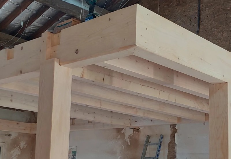 plancher bois à Tourbes